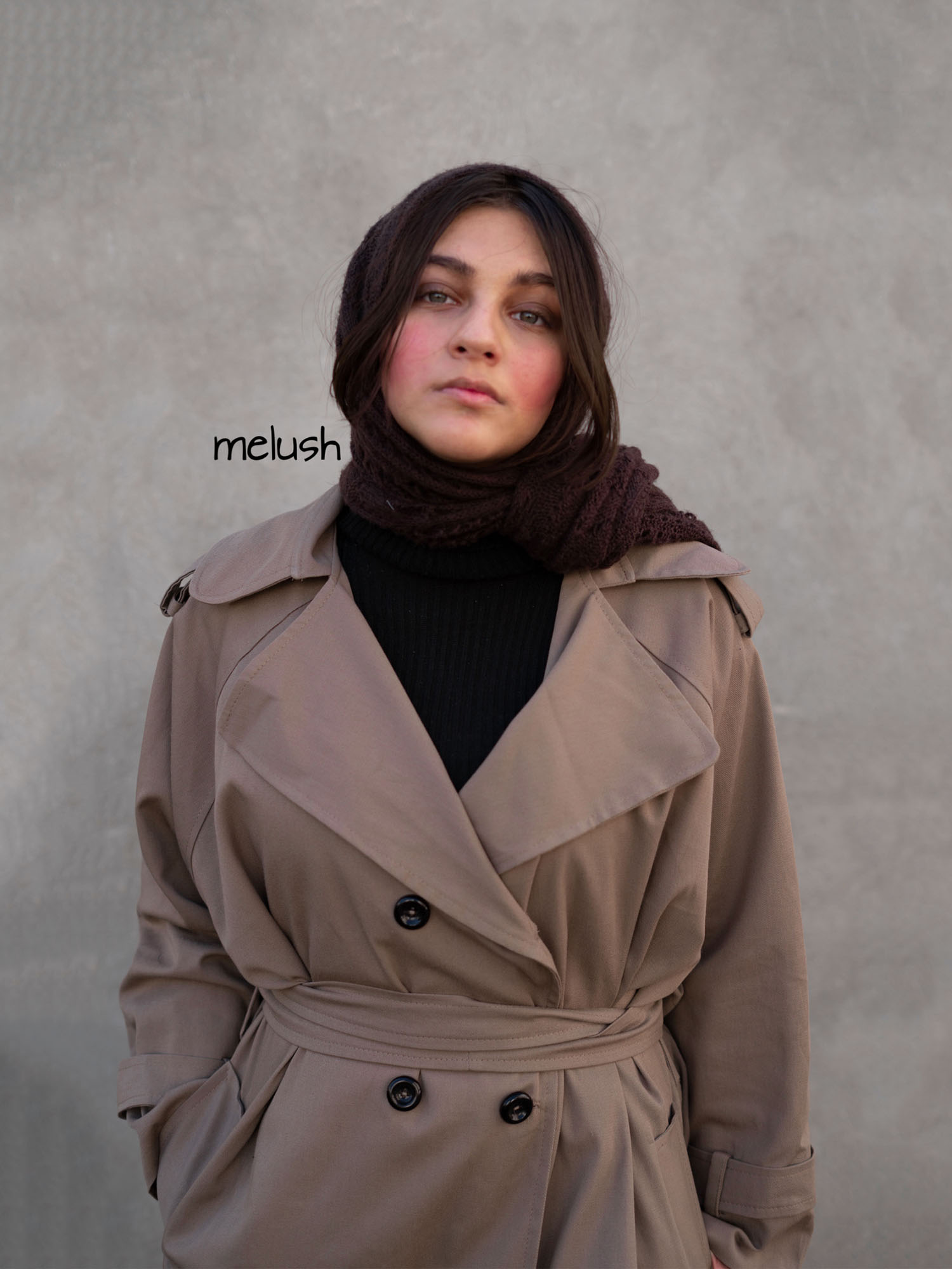 ترنچ کت لورا