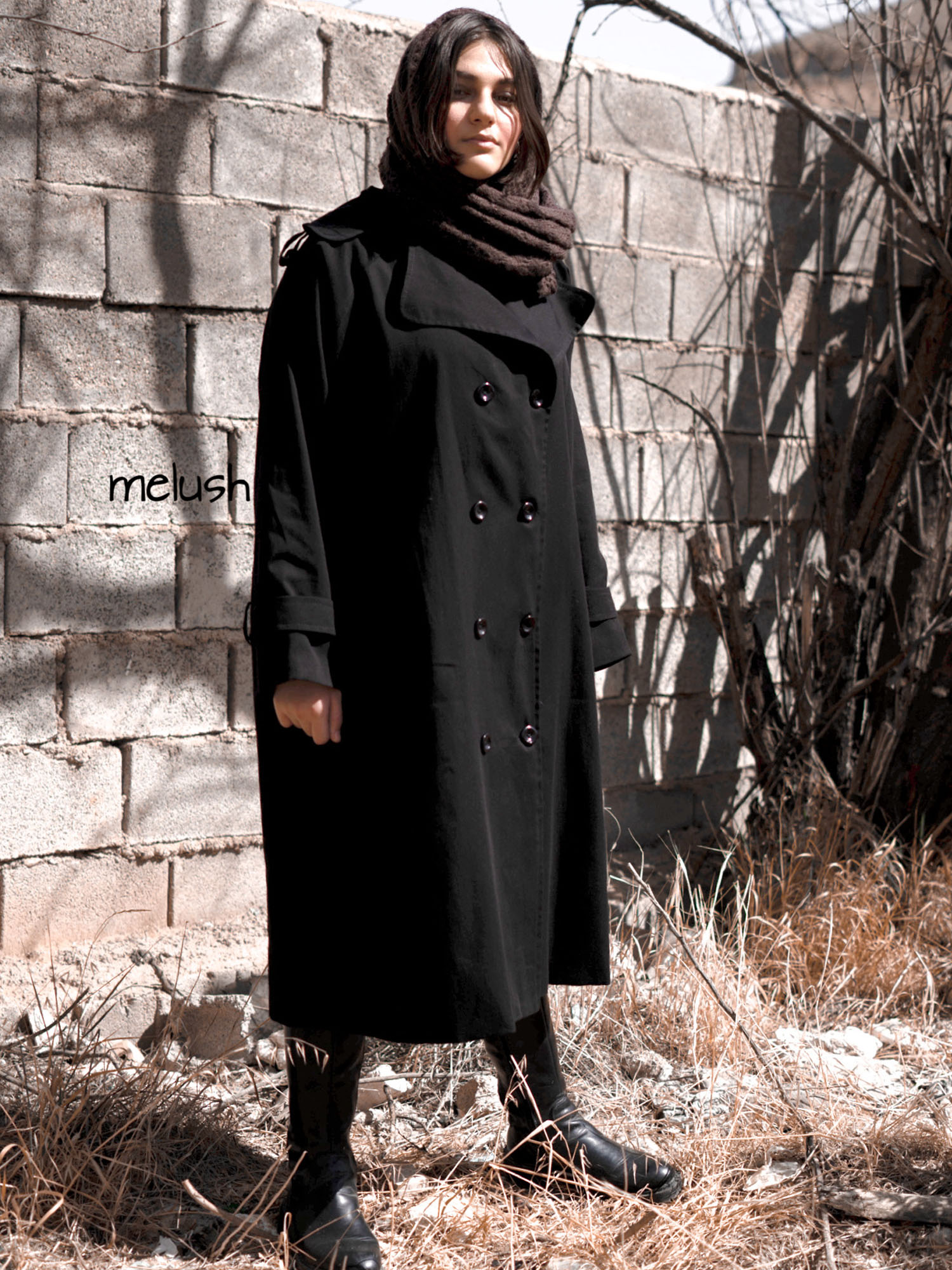 ترنچ کت لورا