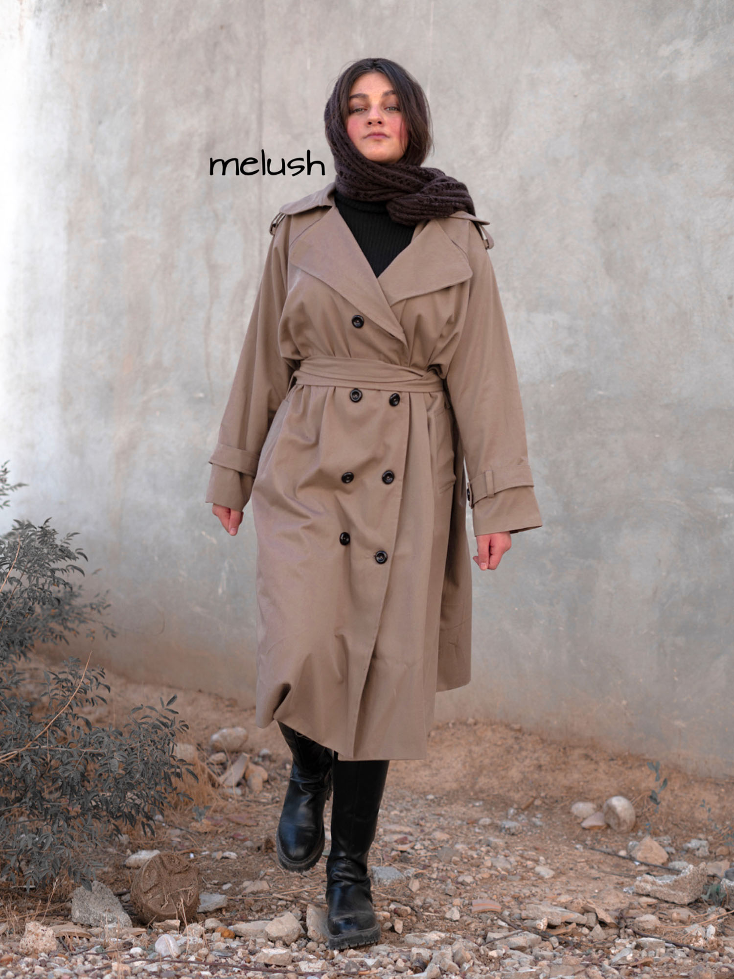 ترنچ کت لورا